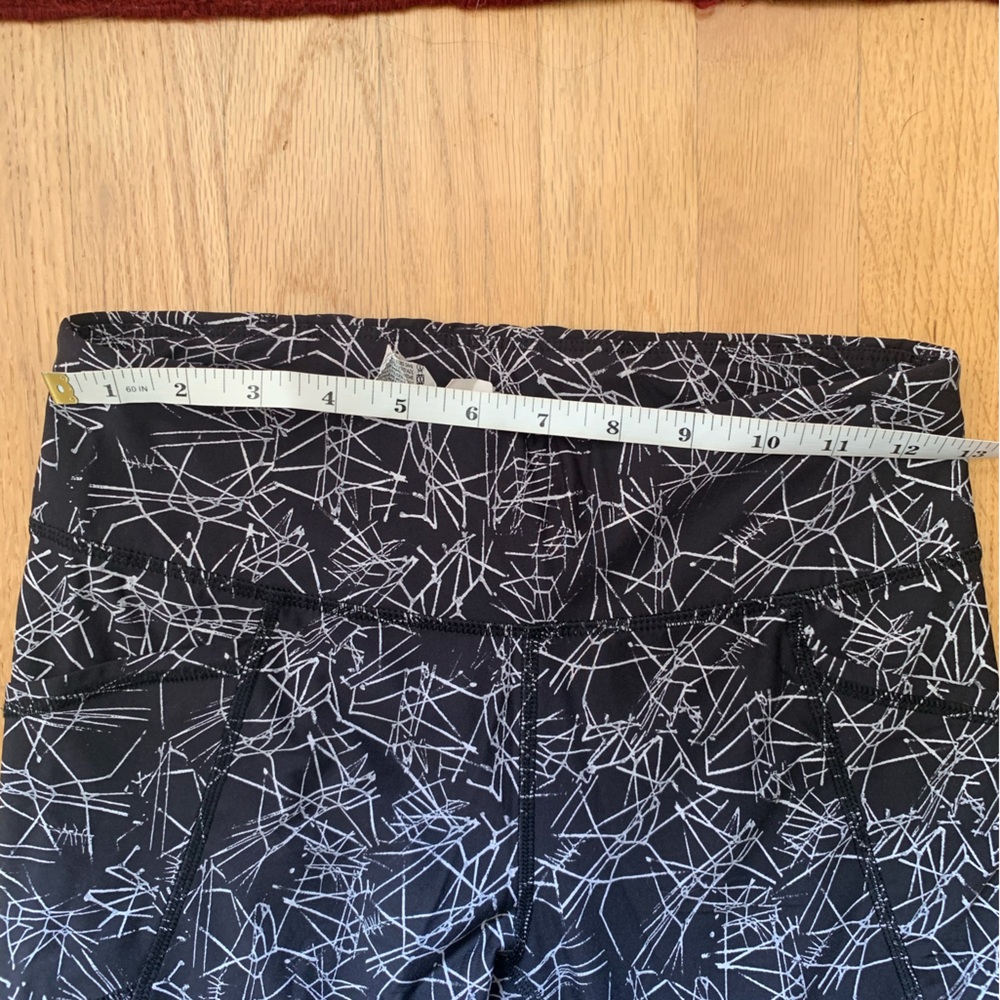 Saucony // Black Patterned Leggings - Picture 3 of 8